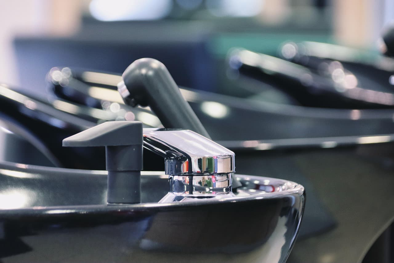 A row of salon basins